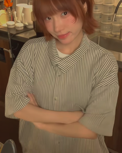 ストライプハイネックシャツ B0017