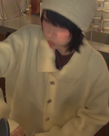 シルバーボタンハイネックニット B0022