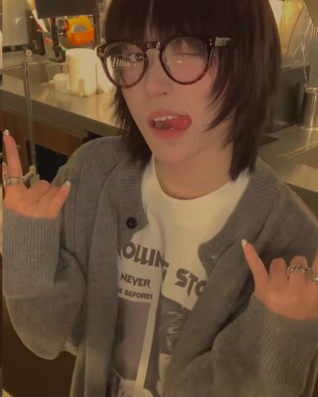 ラウンドネックニットカーディガン B0023