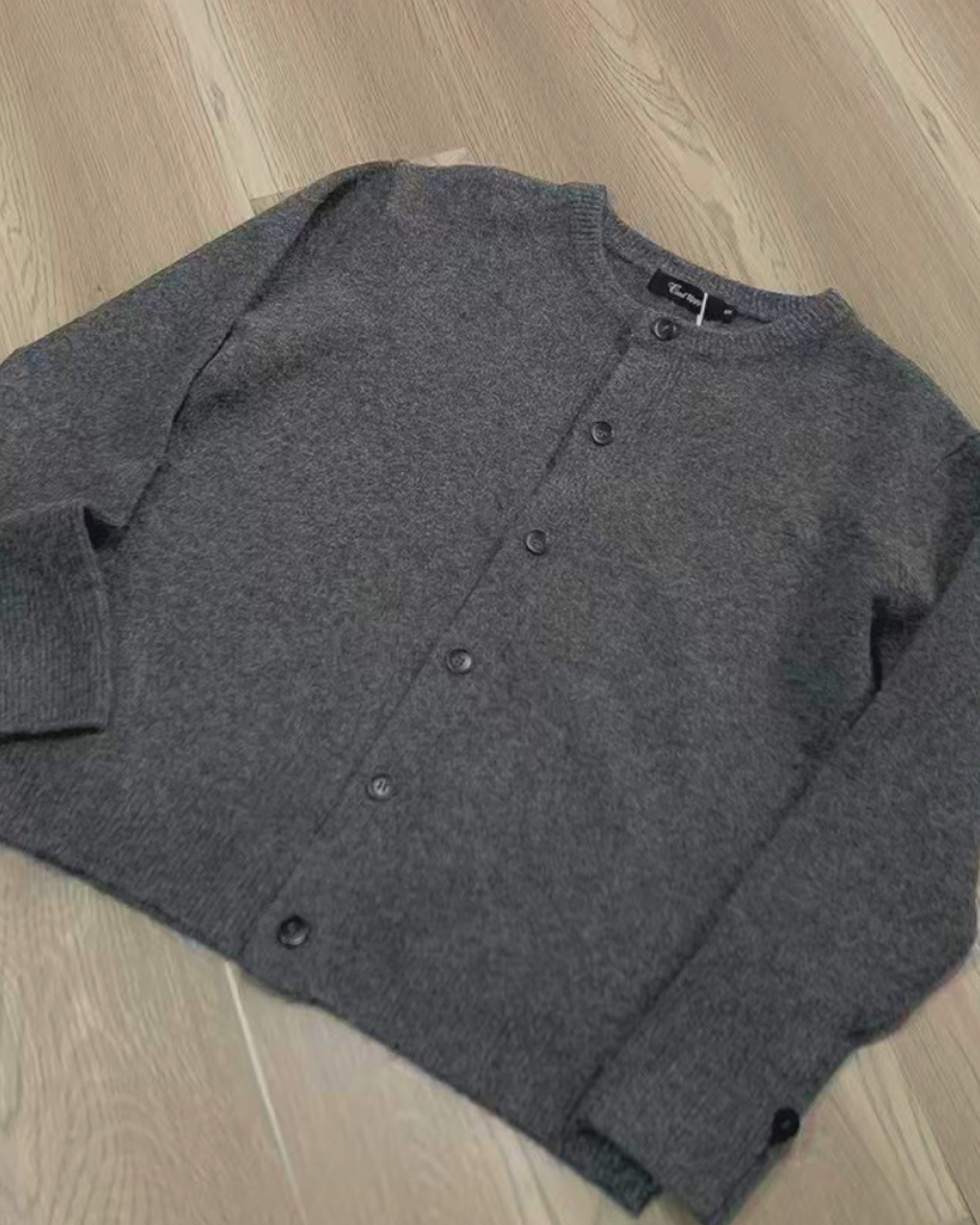 ラウンドネックニットカーディガン B0023