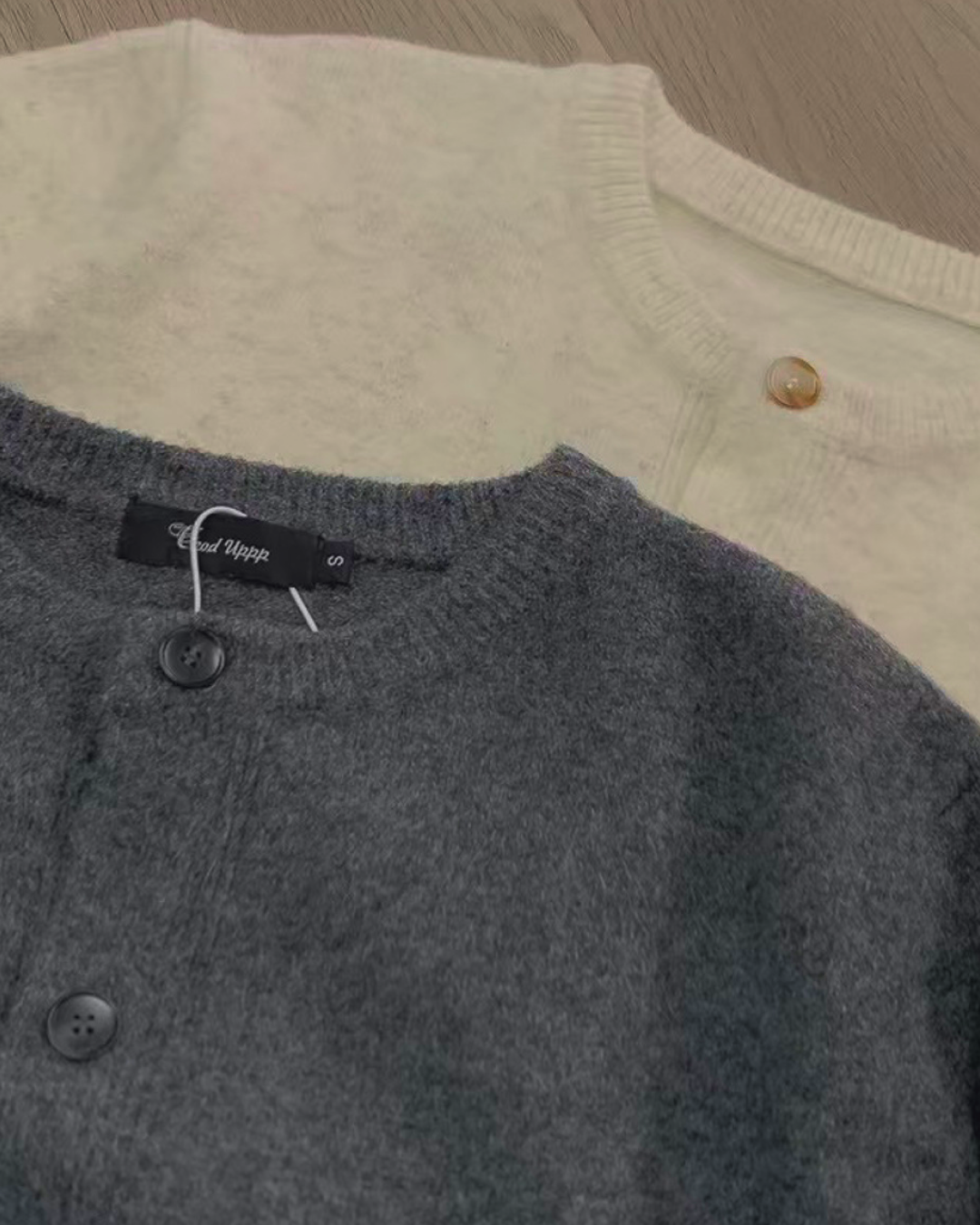 ラウンドネックニットカーディガン B0023