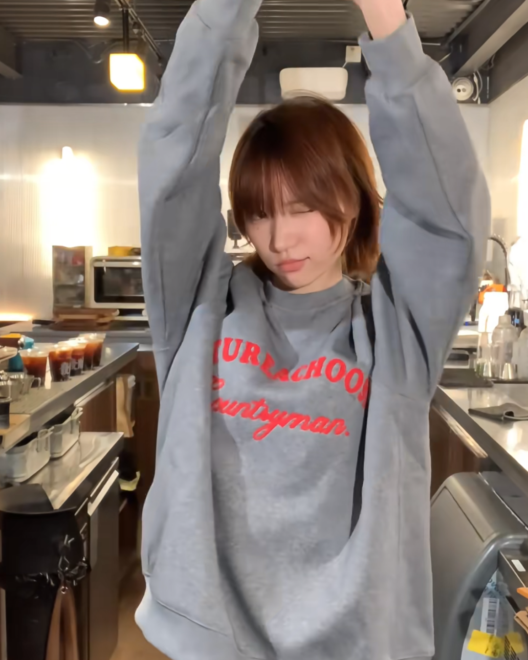 レッドレタリングスウェット B0044