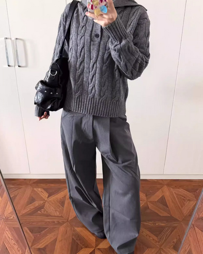 ハイネックボタンケーブルニット B0058