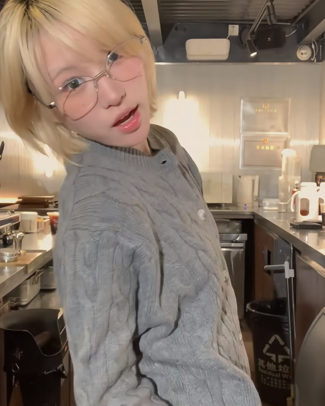 ケーブルニットカーディガン B0062