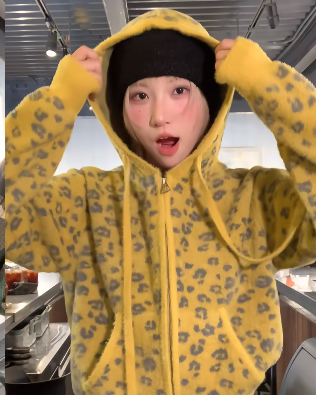 短丈ダブルジップニットパーカー B0070