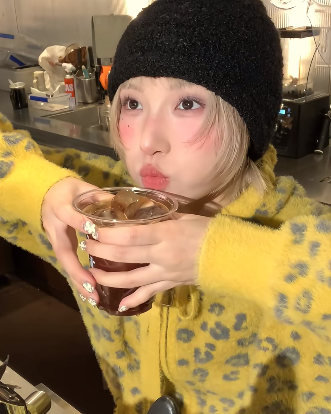 短丈ダブルジップニットパーカー B0070