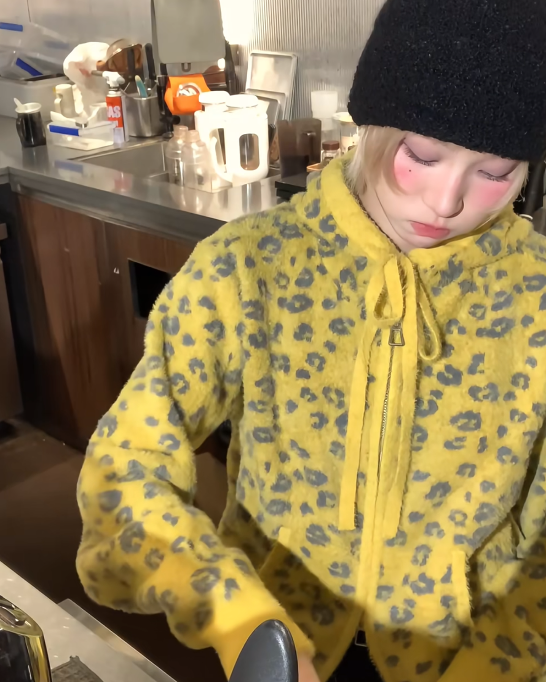 短丈ダブルジップニットパーカー B0070