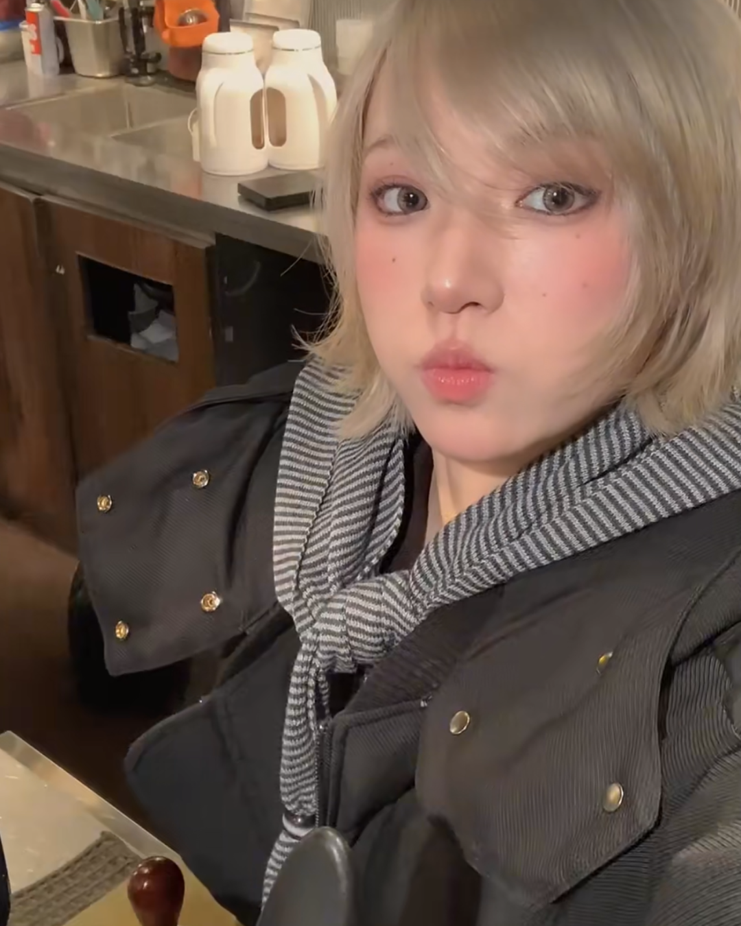 2-way neck button-down jacket B0074