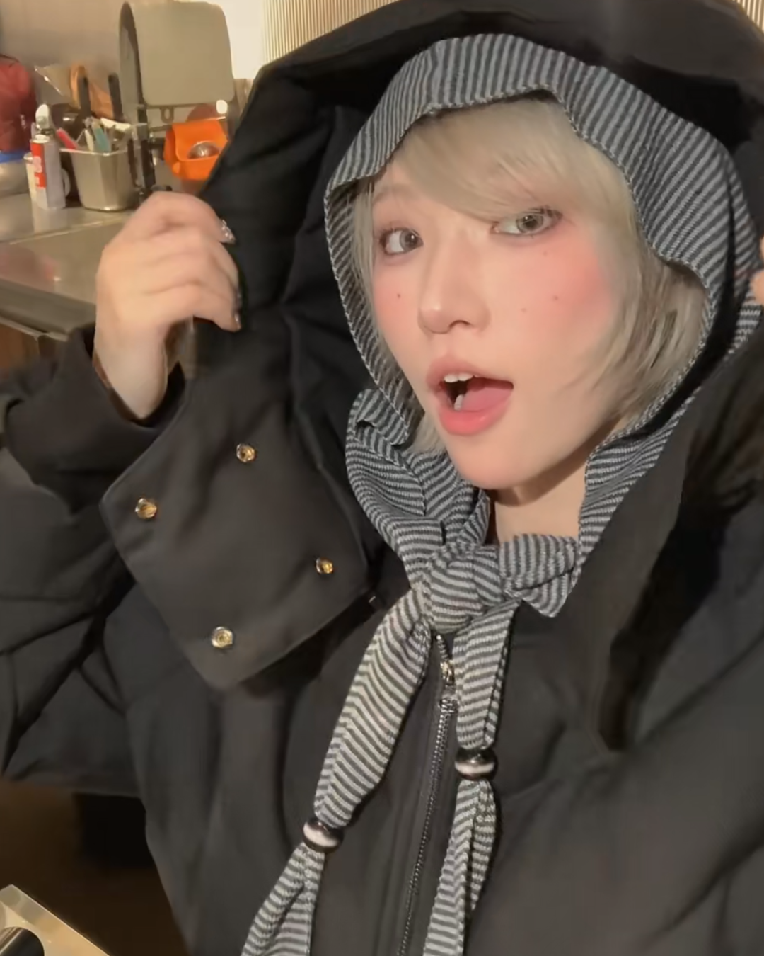 2-way neck button-down jacket B0074