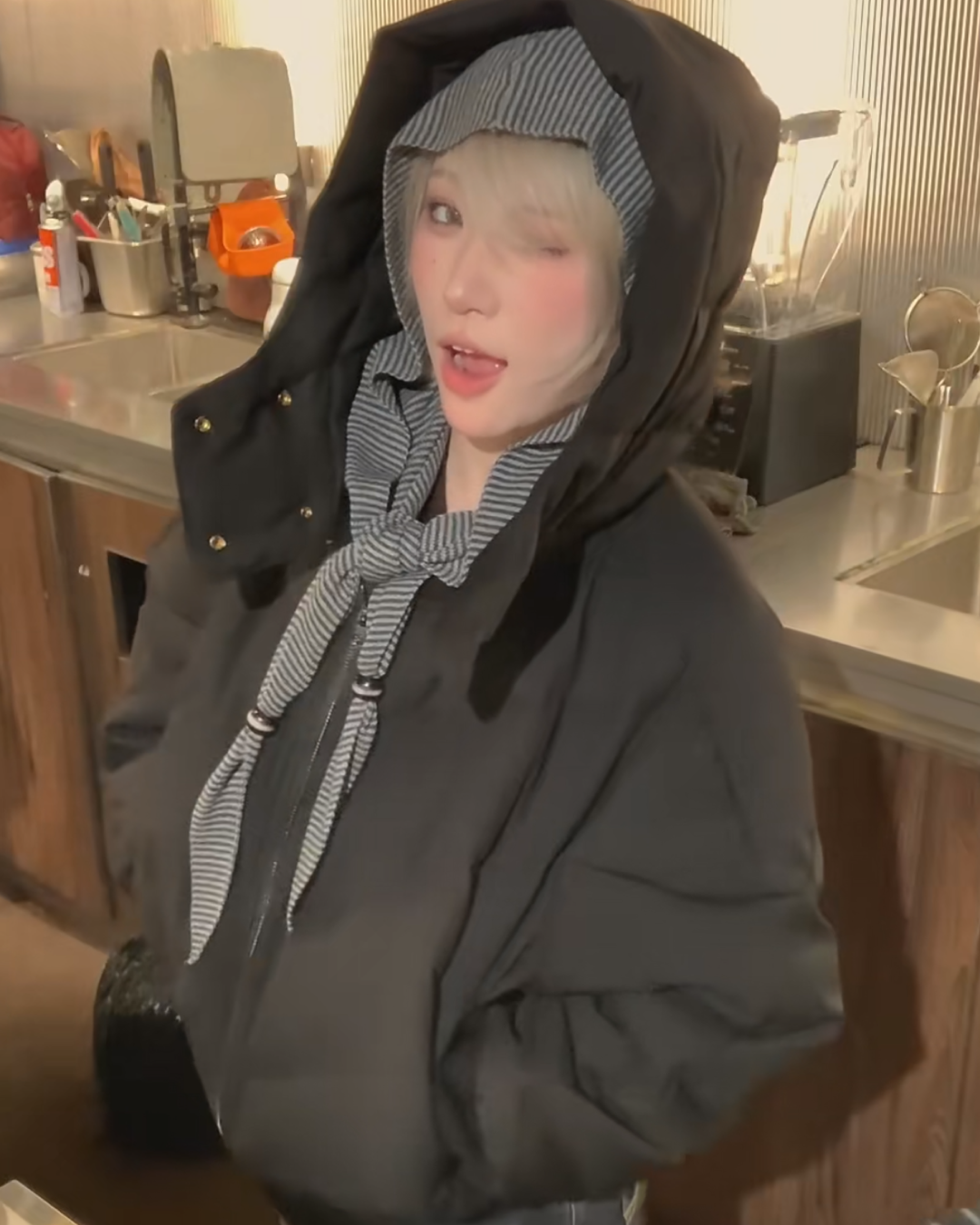 2-way neck button-down jacket B0074