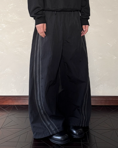 Sideline balloon nylon pants B0080
