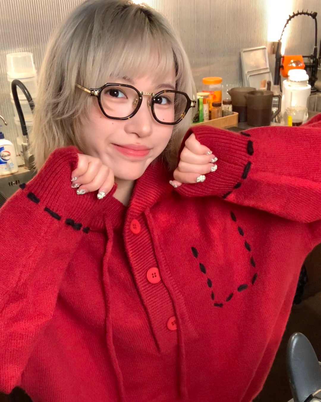 ステッチボタンニットフーディー B0085