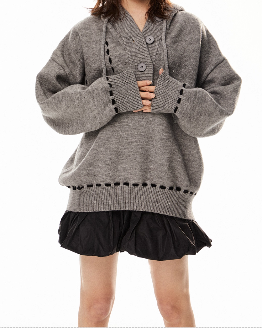 ステッチボタンニットフーディー B0085