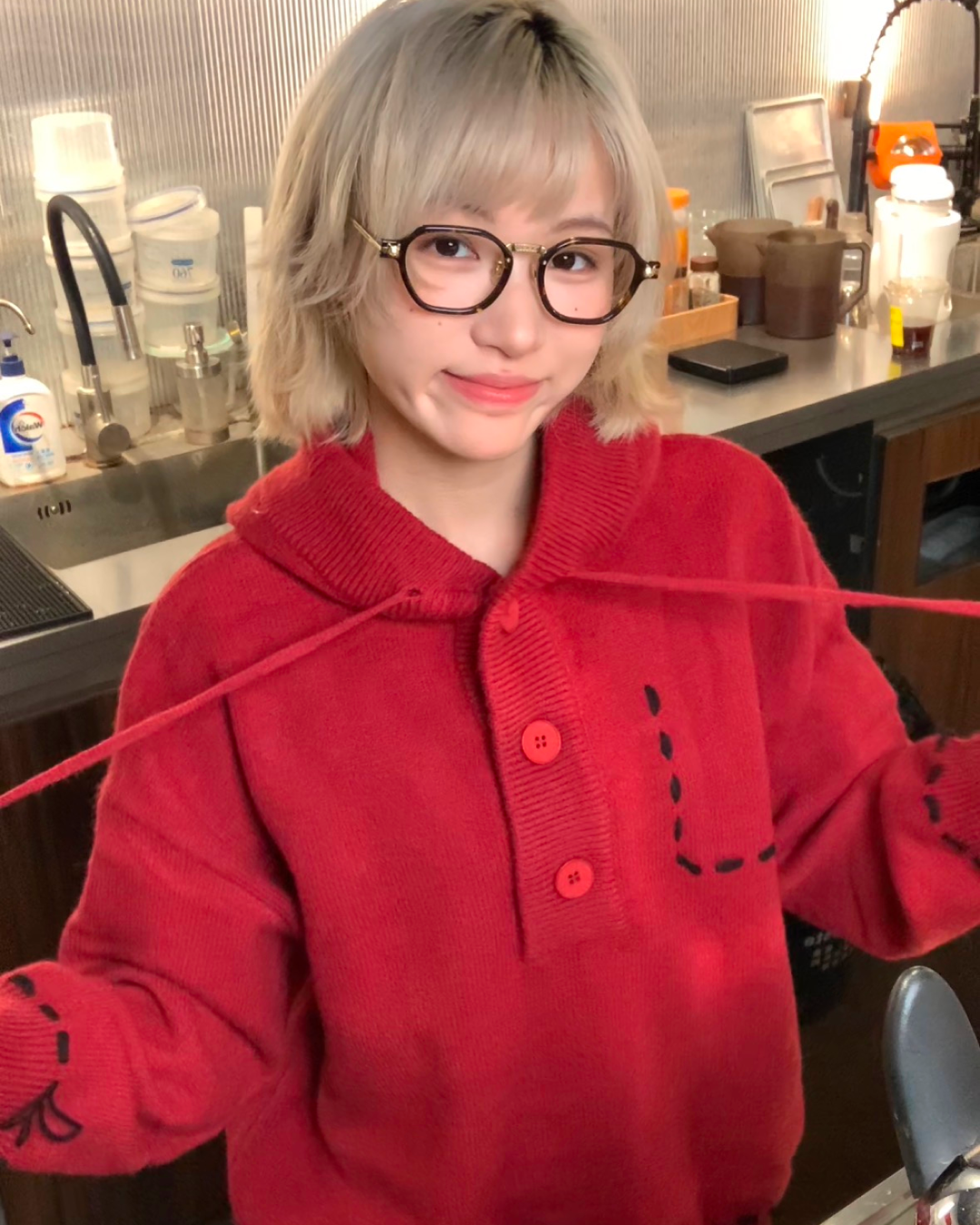 ステッチボタンニットフーディー B0085