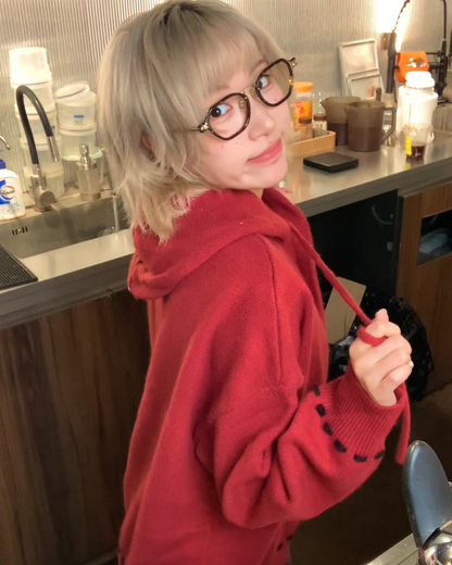 ステッチボタンニットフーディー B0085