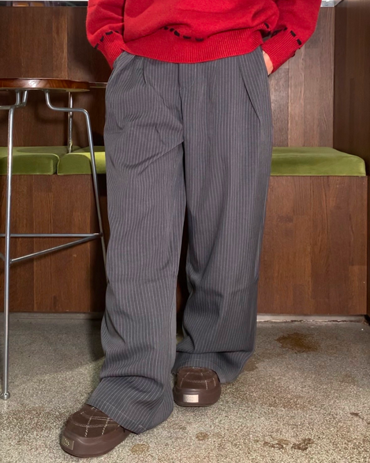 ピンストライプタックワイドスラックス B0086