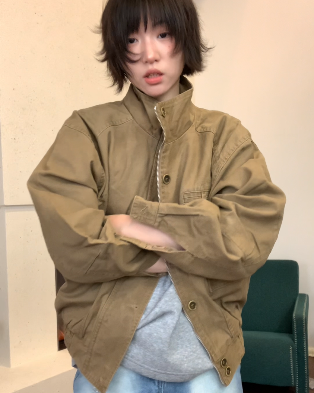 ジップボタンハイネックアウター B0101