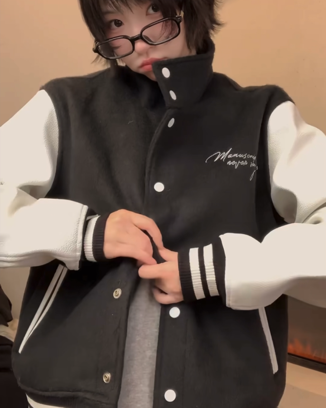 バイカラーハイネックボタンアウター B0102