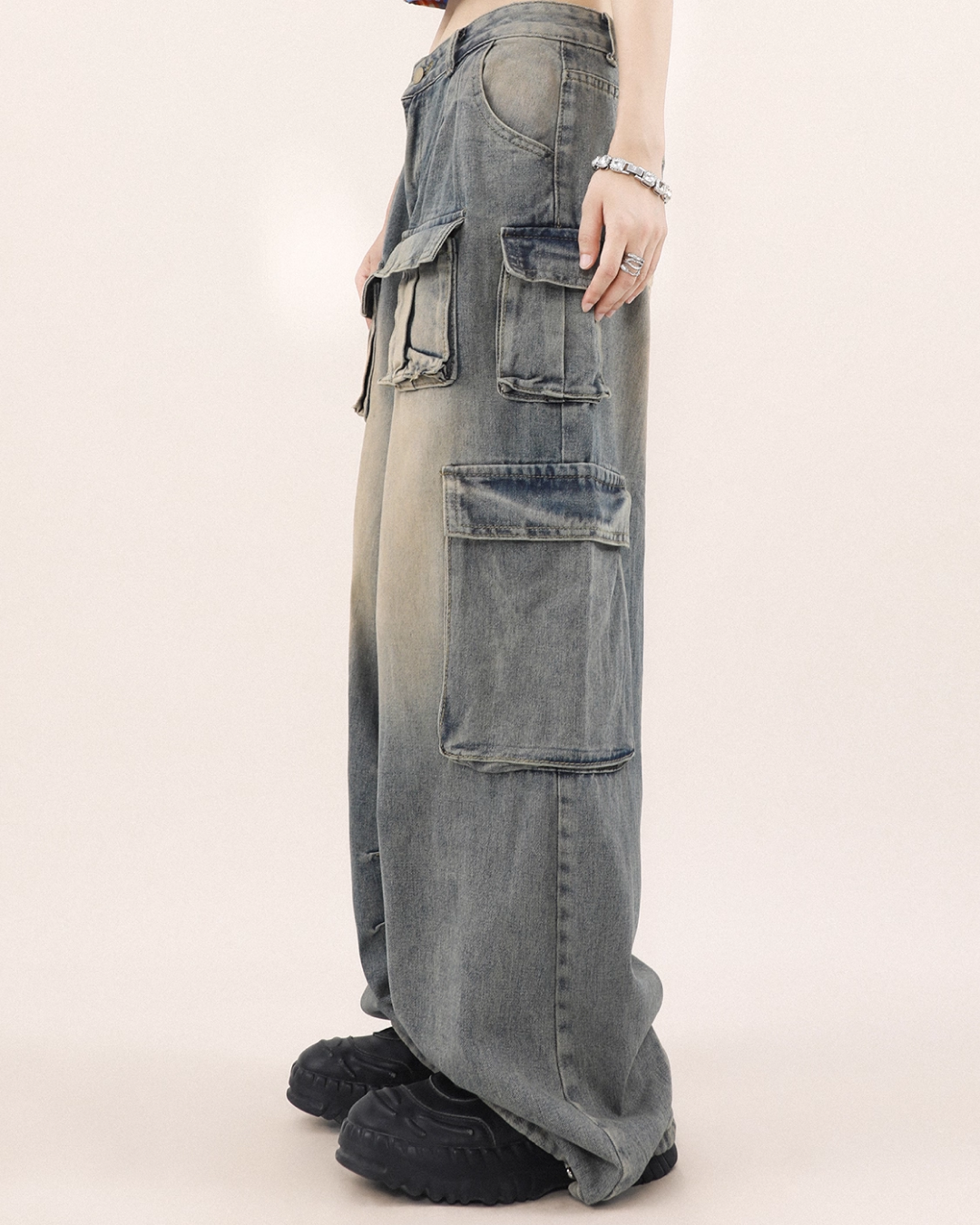 Drawcord multi-pocket wide denim pants B0078