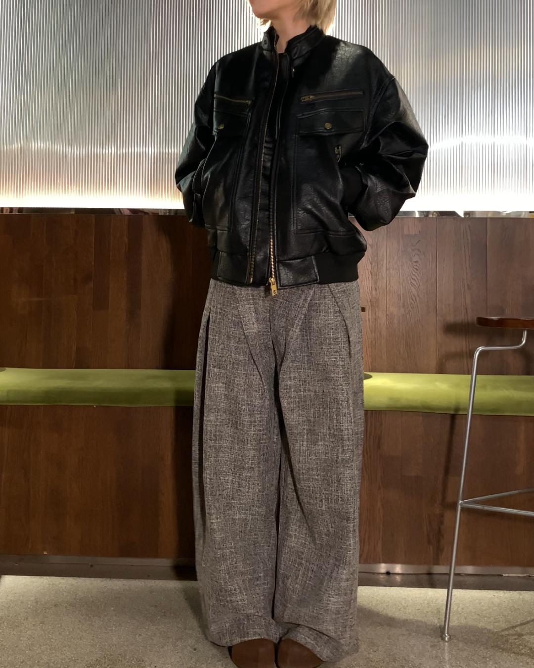 Button fly tuck slacks B0079