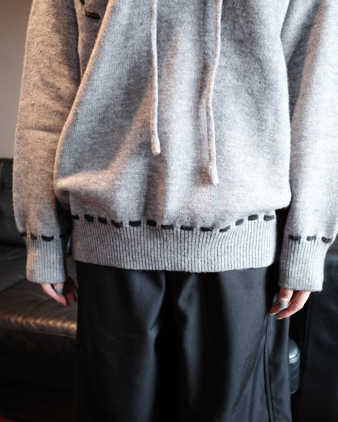 ステッチボタンニットパーカー EM0007