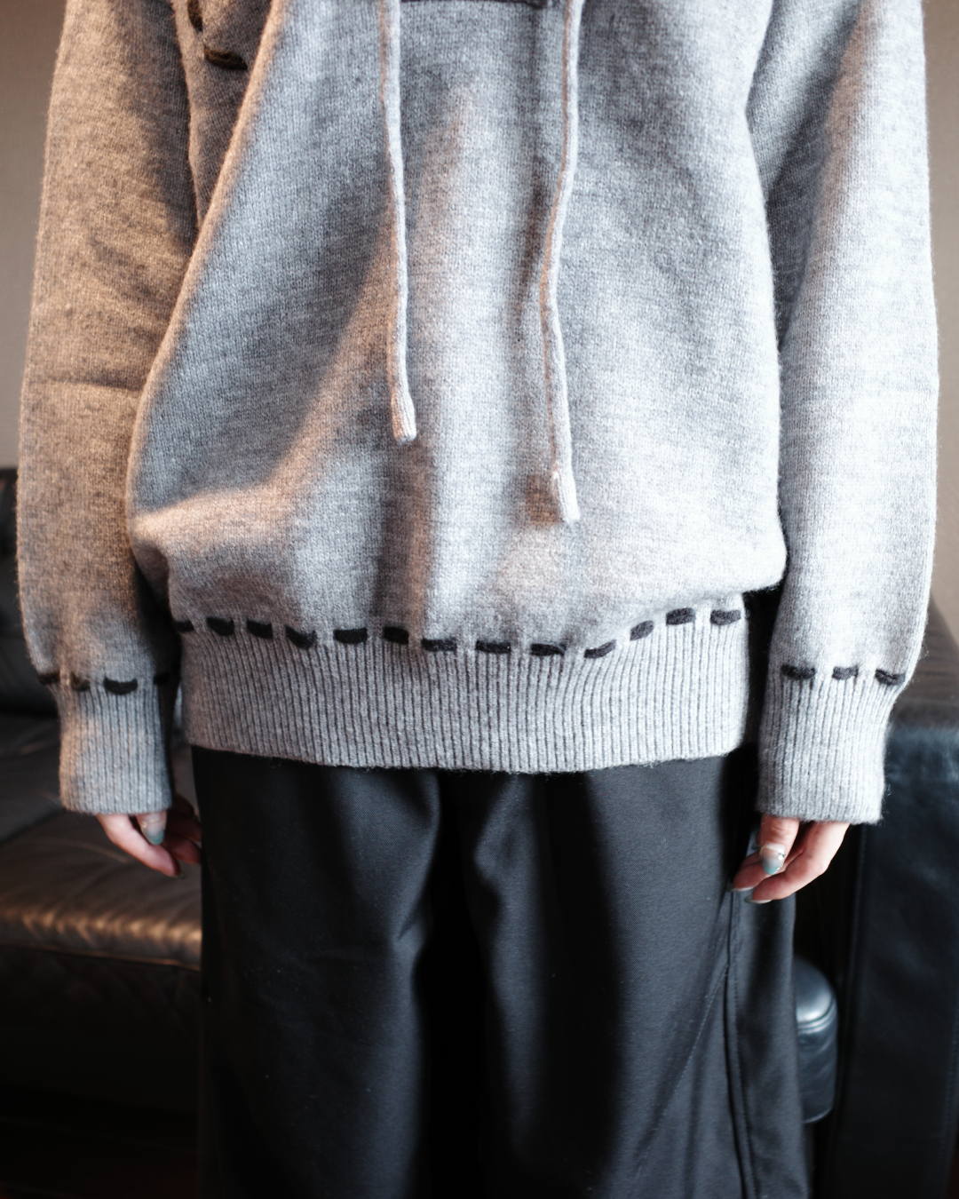 ステッチボタンニットパーカー EM0007